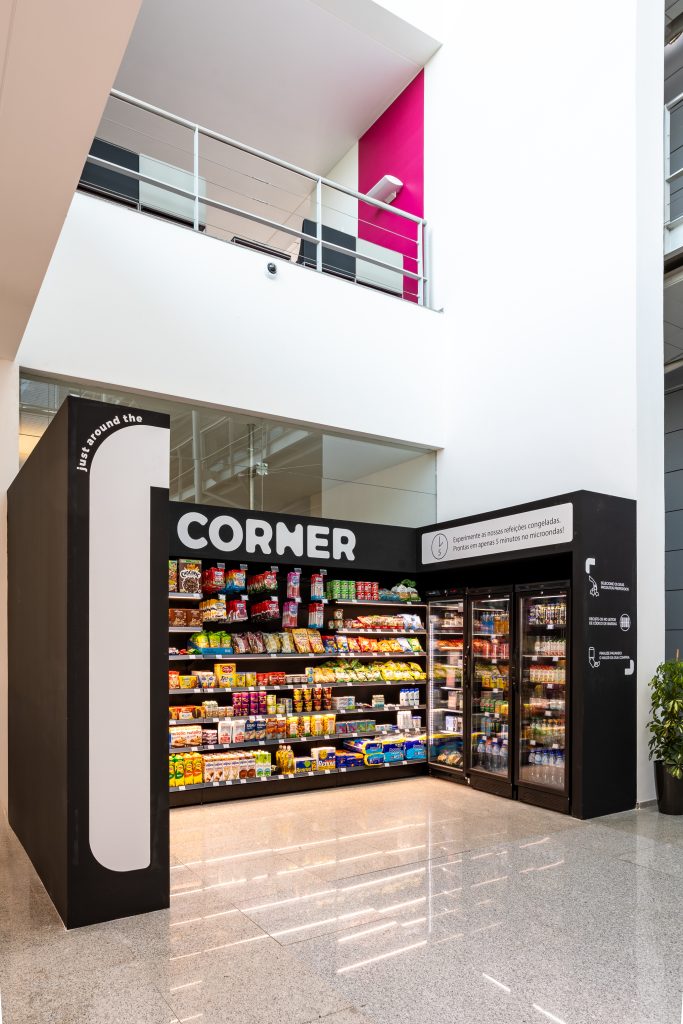 Fotografia apresentando a Contextualização no edifício do projeto Corner Bcp, localizado em Lisboa, Portugal.