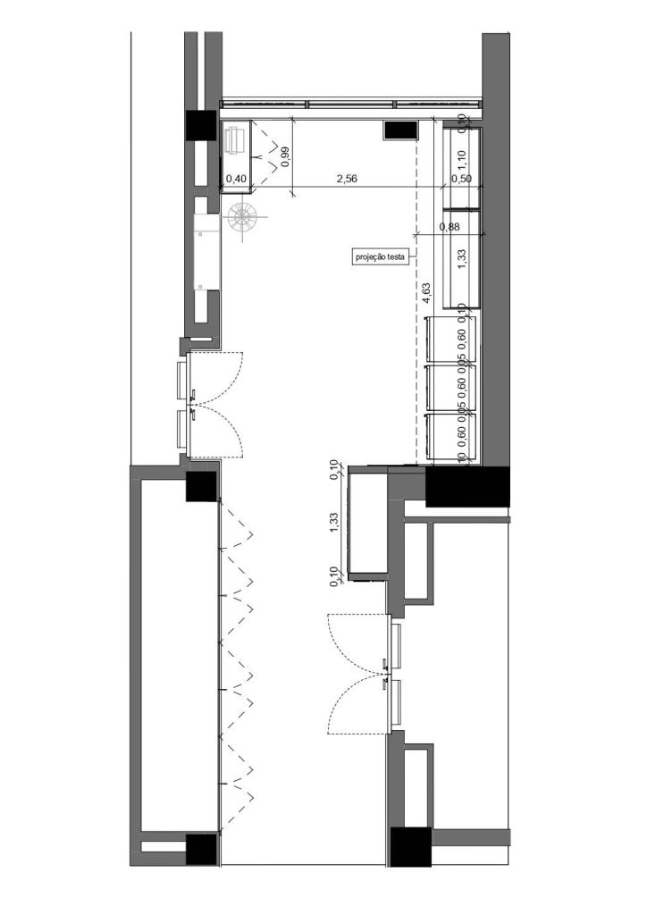 Planta apresentando a Proposta e layout no projeto Corner Novo Banco, localizado em Lisboa, Portugal.