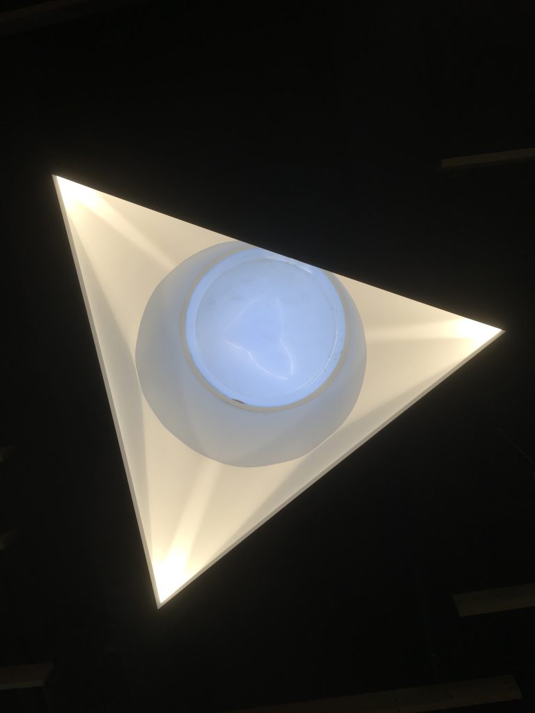 Fotografia apresentando o conceito de Clarabóia, detalhe no projeto Saldanha Residence Shopping, localizado em Lisboa, Portugal.