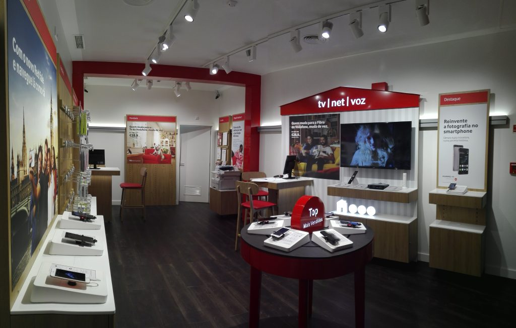 Fotografia apresentando o conceito de Loja no projeto Vodafone Retail Transformation, localizado em Portugal.